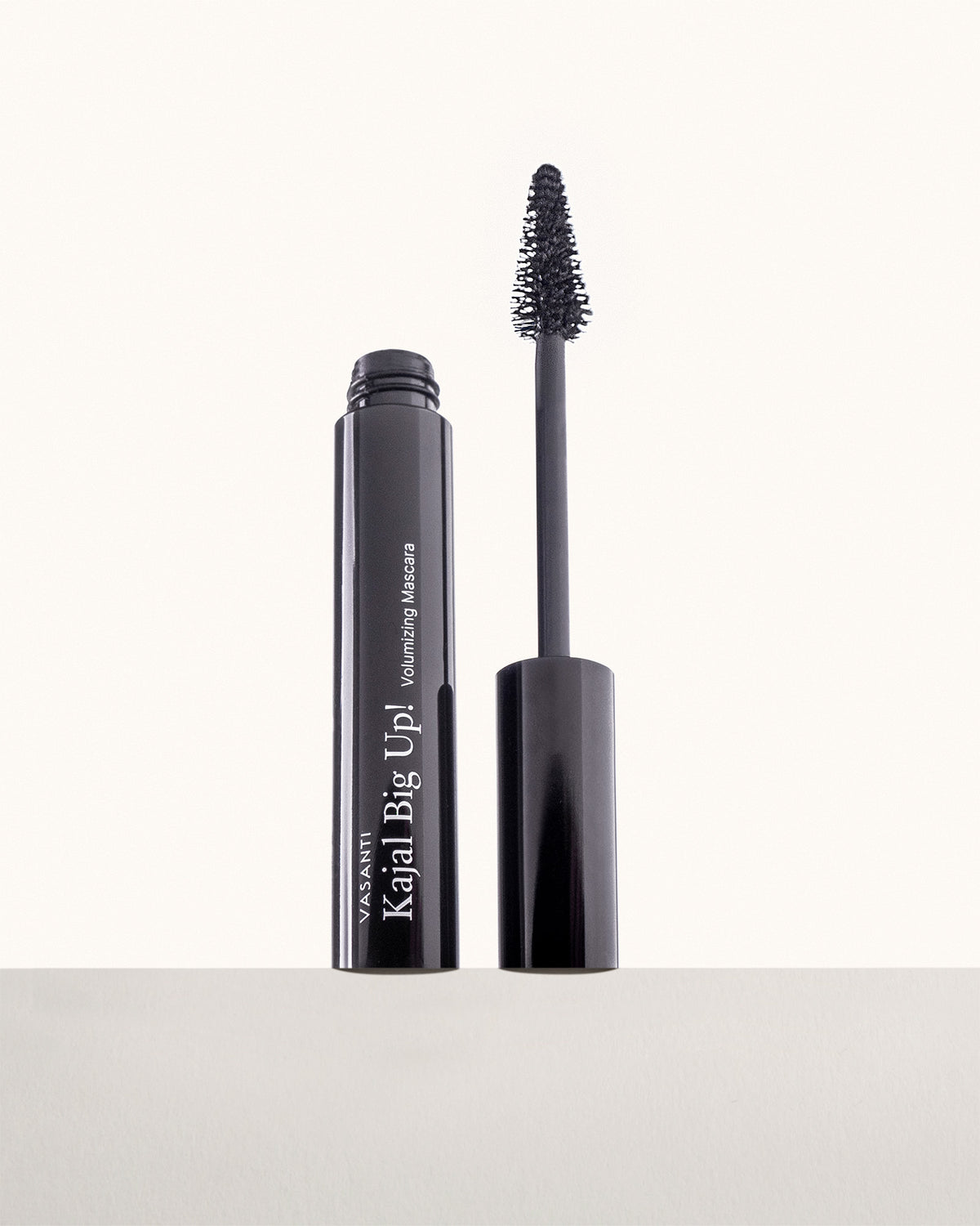 Kajal Big Up! Volumizing Mascara